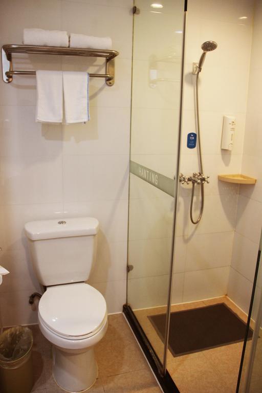 Hanting Hotel Changchun Qimao City Стая снимка