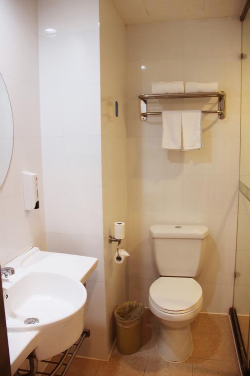 Hanting Hotel Changchun Qimao City Стая снимка