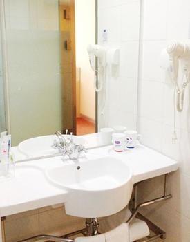 Hanting Hotel Changchun Qimao City Екстериор снимка